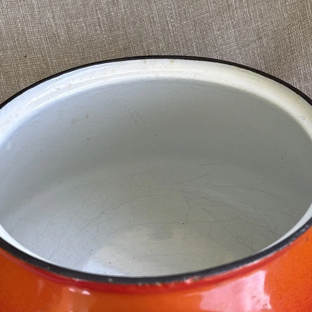 Vintage  Descoware Made In Belgium Flame Red Pot Cast Iron Enamel NO Lid 3qt